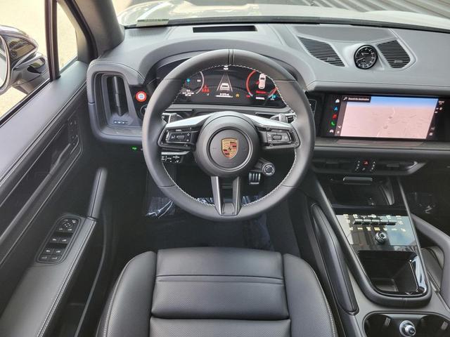 Photo of 2025 Chalk Porsche Cayenne