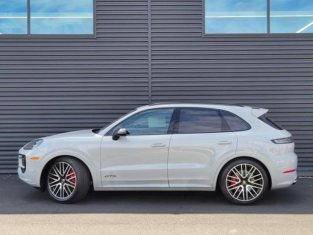 Photo of 2025 Chalk Porsche Cayenne