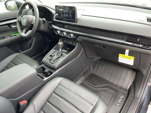 Photo of 2025 Crystal Black Pearl Honda CR-V