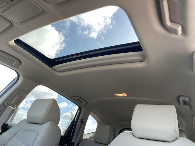 Photo of 2021 Lunar Silver Metallic Honda CR-V