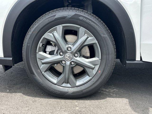 Photo of 2026 Platinum White Pearl Honda HR-V
