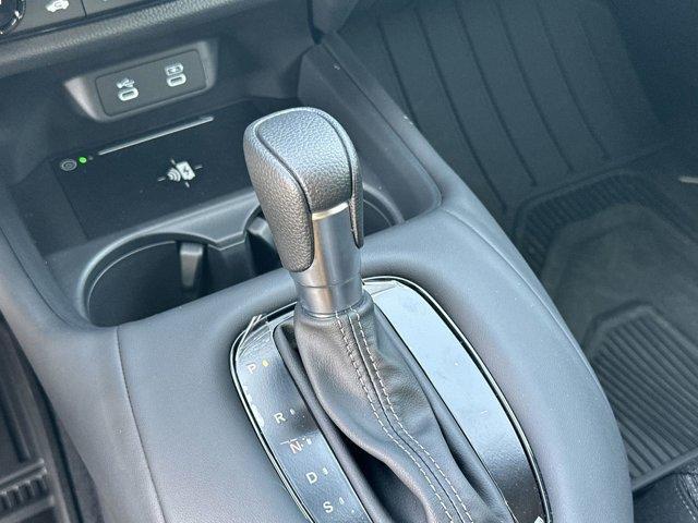 Photo of 2026 Platinum White Pearl Honda HR-V