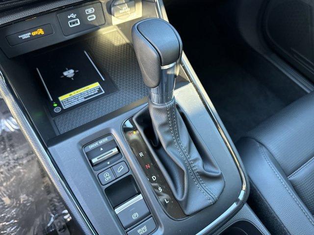 Photo of 2025 Still Night Pearl Honda CR-V