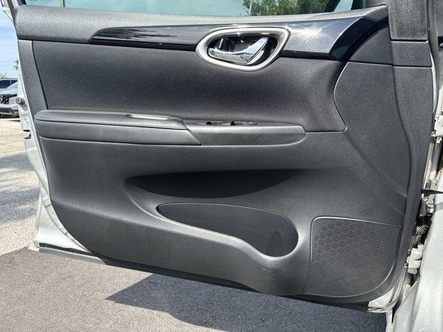 Photo of 2019 Brilliant Silver Metallic Nissan Sentra