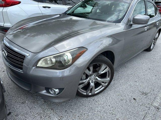 Photo of 2011 Platinum Graphite INFINITI M37