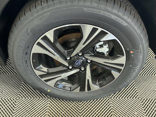 Photo of 2025 Magnetite Gray Metallic/Crystal Black Silica Subaru Crosstrek