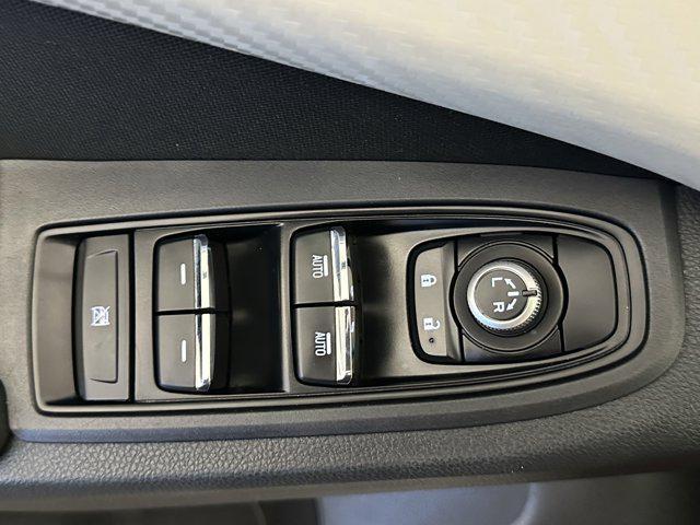 Photo of 2019 Crystal White Pearl Subaru Ascent