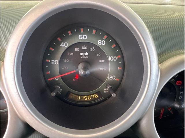 Photo of 2003 Galapagos Green Metallic Honda Element