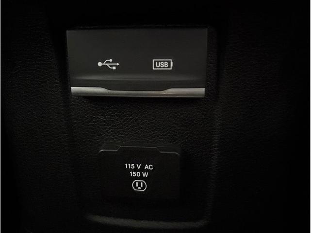 Photo of 2019 Hellayella Clearcoat Jeep Wrangler Unlimited