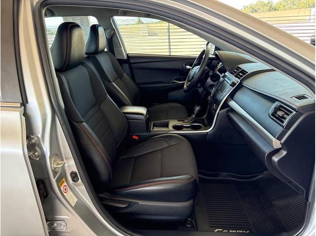 Photo of 2017 Celestial Silver Metallic Toyota Camry