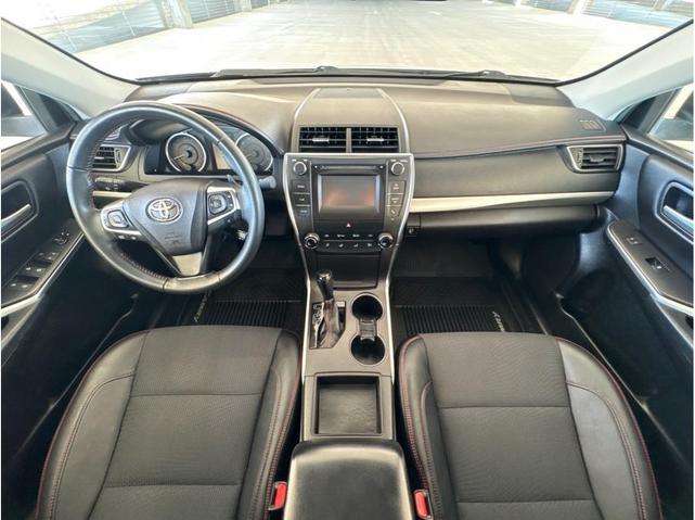 Photo of 2017 Celestial Silver Metallic Toyota Camry