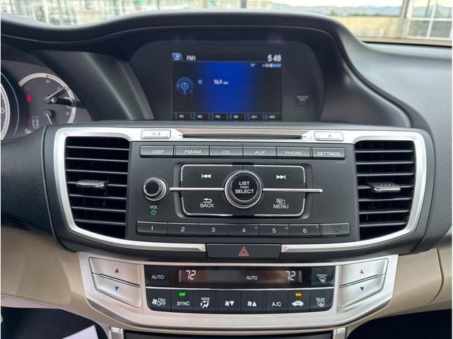 Photo of 2013 White Orchid Pearl Honda Accord