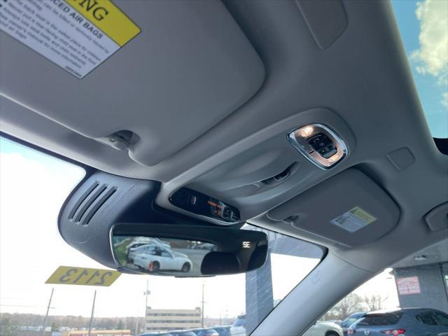 Photo of 2020 Pine Grey Metallic Volvo XC60