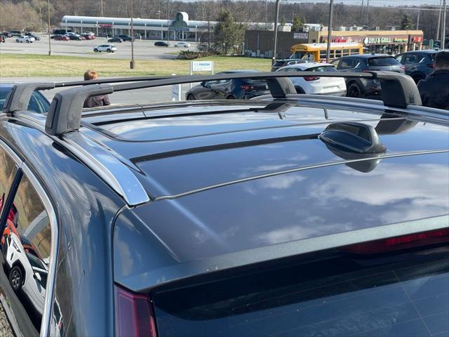 Photo of 2020 Pine Grey Metallic Volvo XC60
