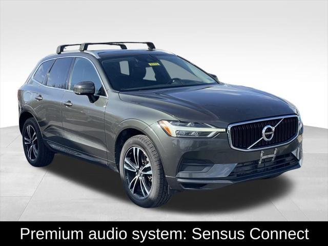 Photo of 2020 Pine Grey Metallic Volvo XC60