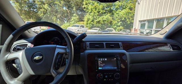 Photo of 2012 Silver Ice Metallic Chevrolet Suburban