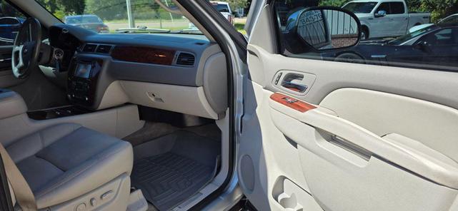 Photo of 2012 Silver Ice Metallic Chevrolet Suburban