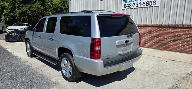 Photo of 2012 Silver Ice Metallic Chevrolet Suburban
