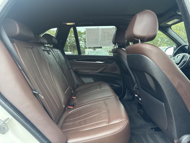 Photo of 2018 Alpine White BMW X5