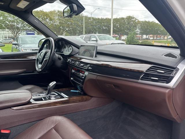 Photo of 2018 Alpine White BMW X5
