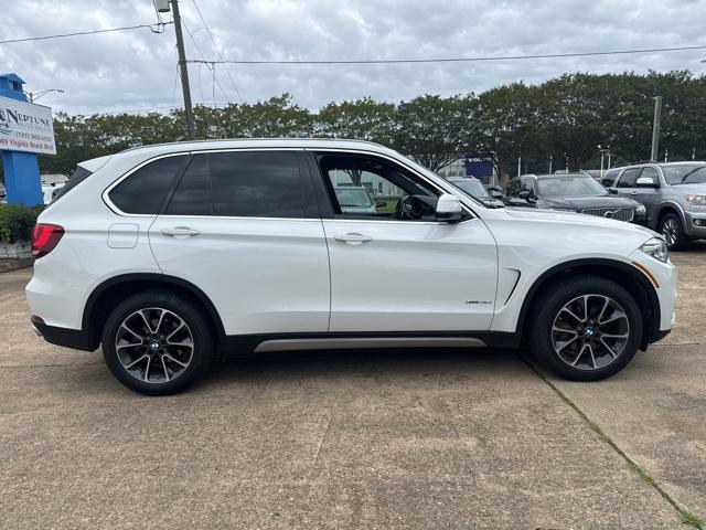 Photo of 2018 Alpine White BMW X5