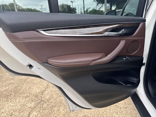 Photo of 2018 Alpine White BMW X5