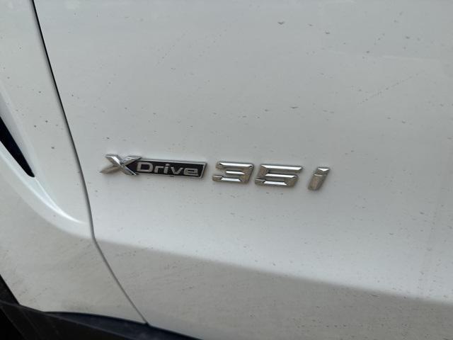 Photo of 2018 Alpine White BMW X5