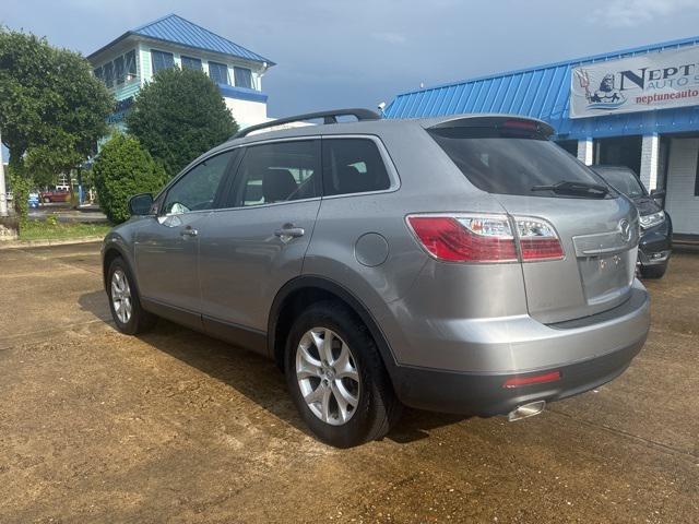Photo of 2011 Liquid Silver Metallic Mazda CX-9