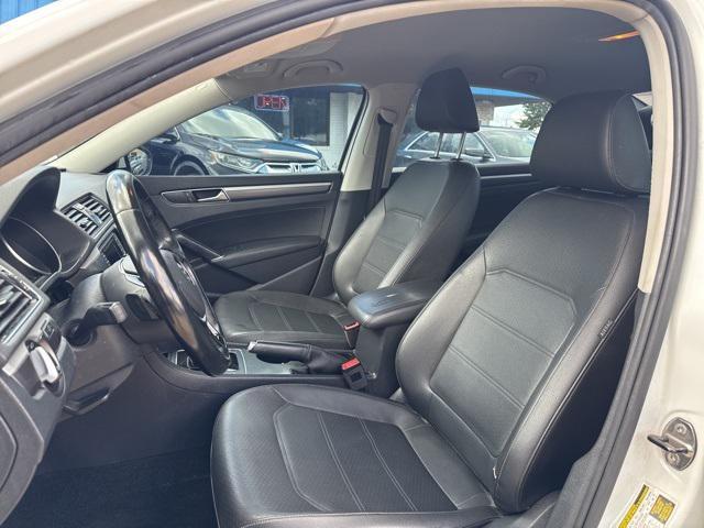 Photo of 2017 Pure White Volkswagen Passat