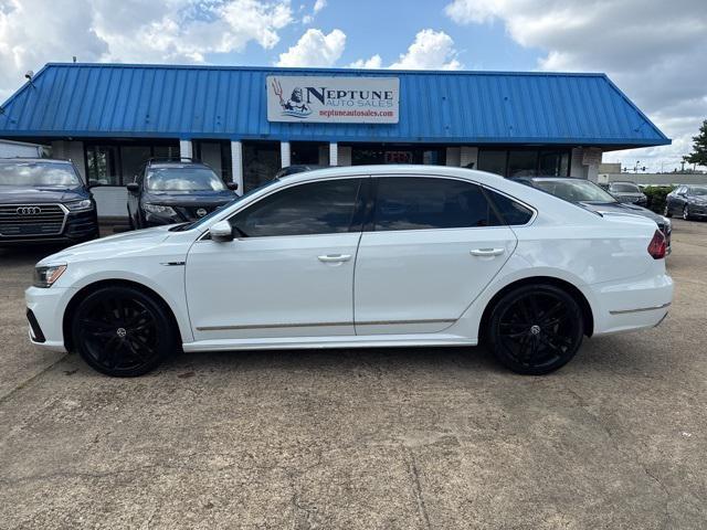 Photo of 2017 Pure White Volkswagen Passat