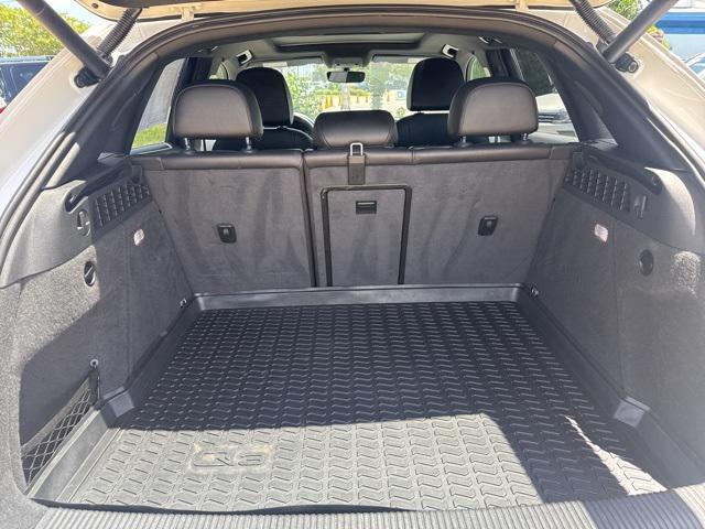 Photo of 2018 Glacier White Metallic Audi Q3