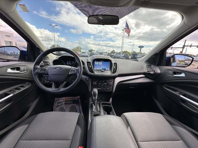 Photo of 2019 Lightning Blue Metallic Ford Escape