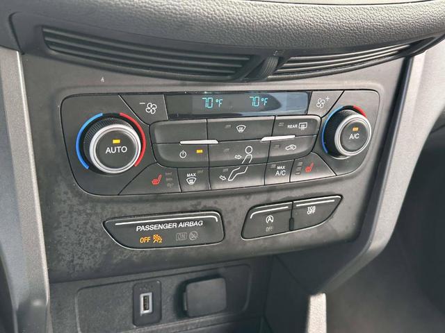 Photo of 2019 Lightning Blue Metallic Ford Escape