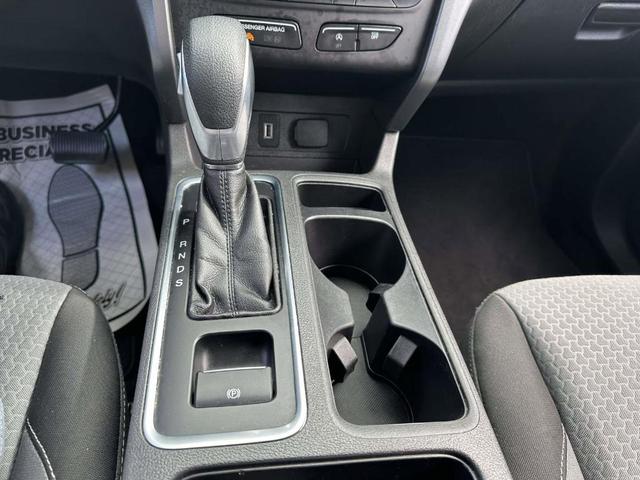 Photo of 2019 Lightning Blue Metallic Ford Escape