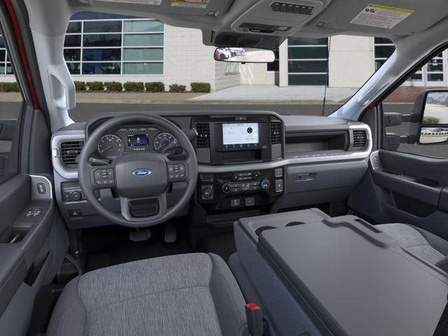 Photo of 2025 Race Red Ford F-350