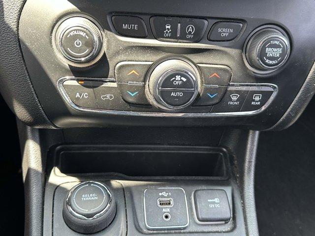 Photo of 2021 Billet Silver Metallic Clearcoat Jeep Cherokee