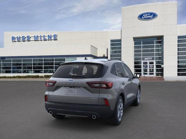 Photo of 2025 Oxford White Ford Escape