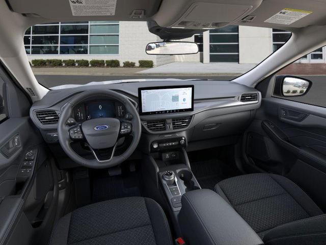 Photo of 2025 Oxford White Ford Escape