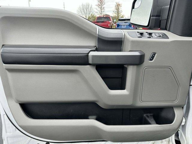 Photo of 2016 Oxford White Ford F-150