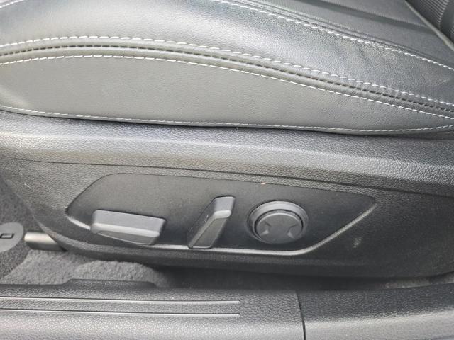 Photo of 2022 Glacial White Pearl Kia K5