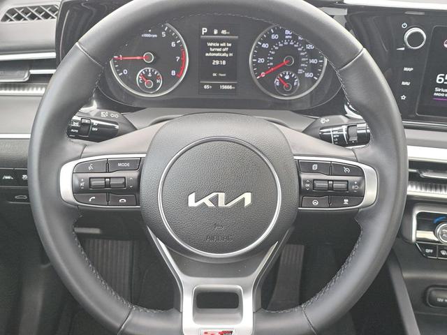 Photo of 2022 Glacial White Pearl Kia K5
