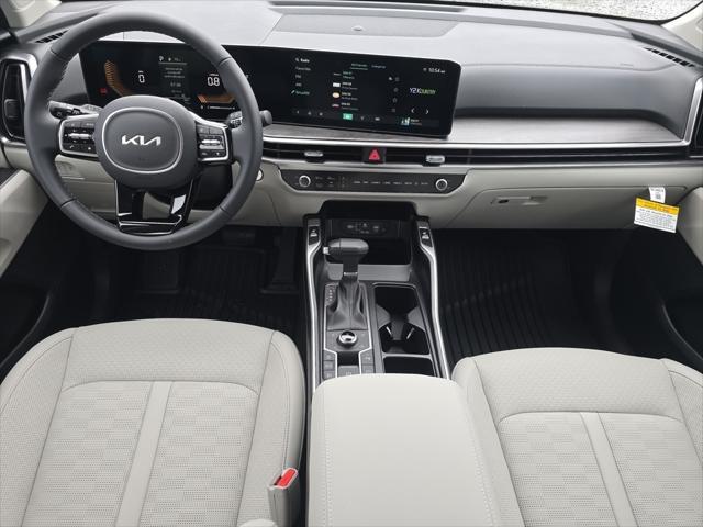 Photo of 2025 Ebony Kia Sorento