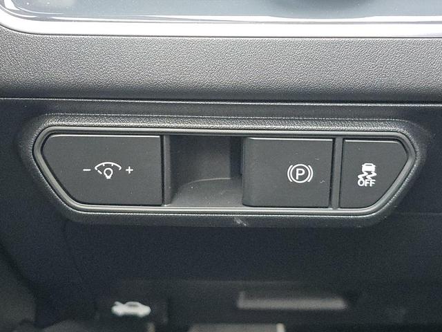 Photo of 2025 Gray Kia K4