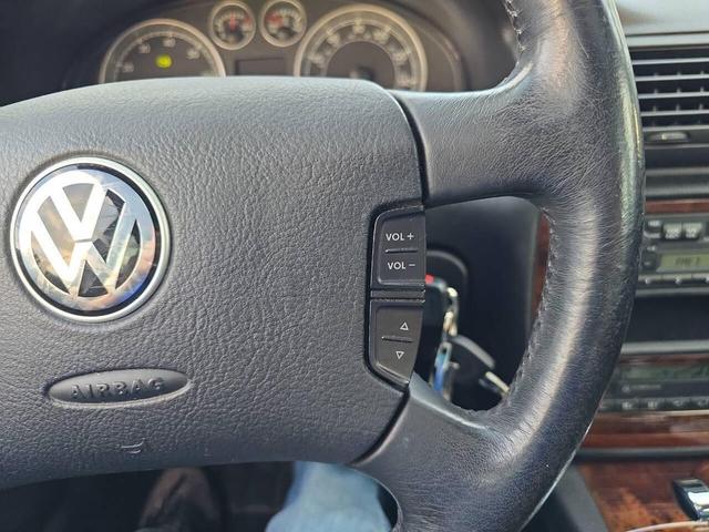 Photo of 2001 Indigo Blue PL Volkswagen Passat