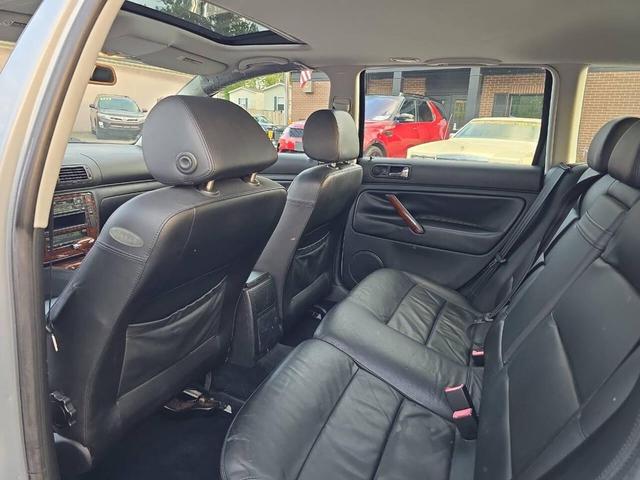 Photo of 2001 Indigo Blue PL Volkswagen Passat