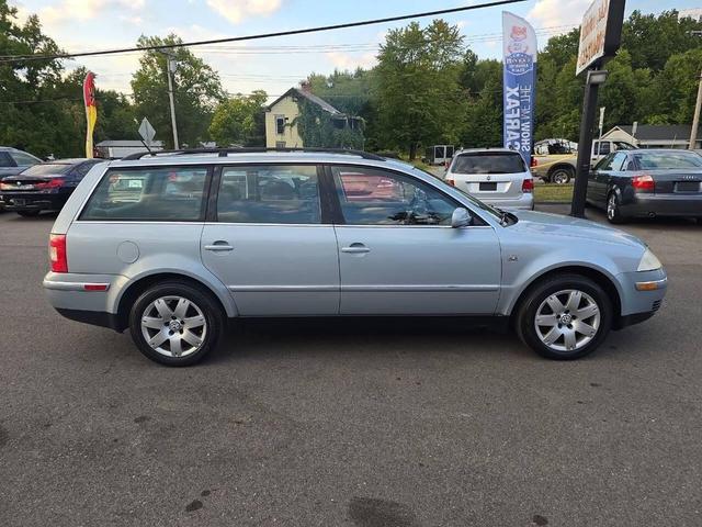 Photo of 2001 Indigo Blue PL Volkswagen Passat
