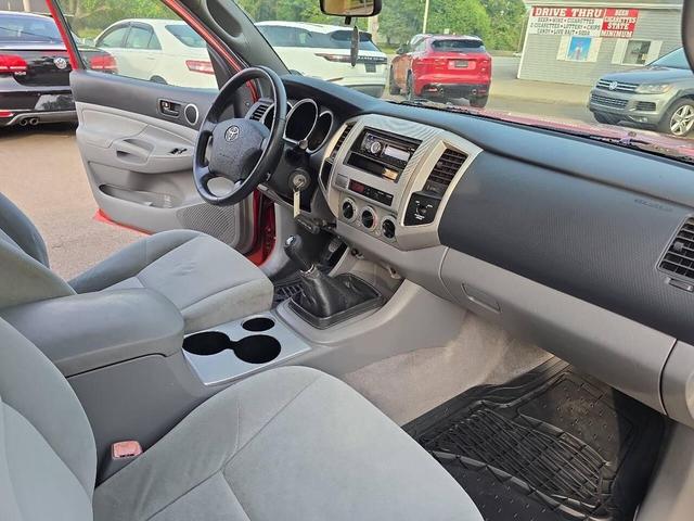 Photo of 2005 Orange Toyota Tacoma