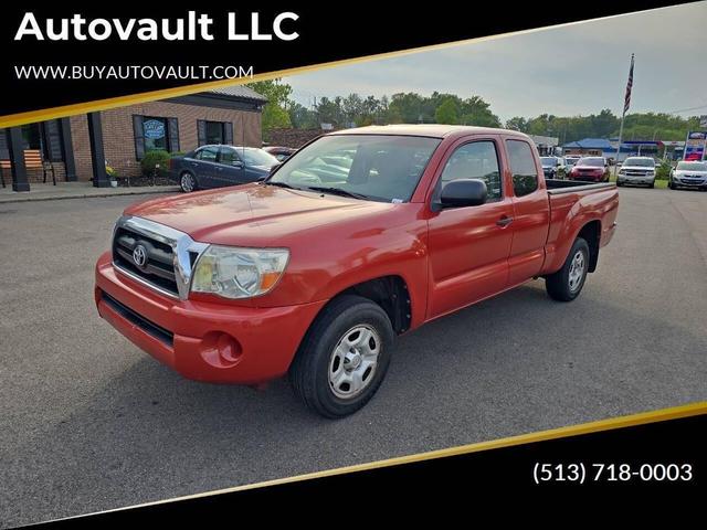 Photo of 2005 Orange Toyota Tacoma
