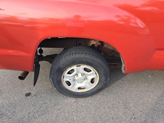 Photo of 2005 Orange Toyota Tacoma
