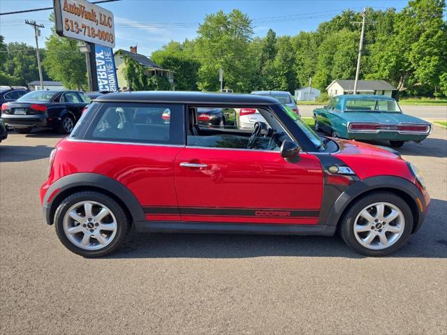 Photo of 2010 Chili Red MINI Cooper S